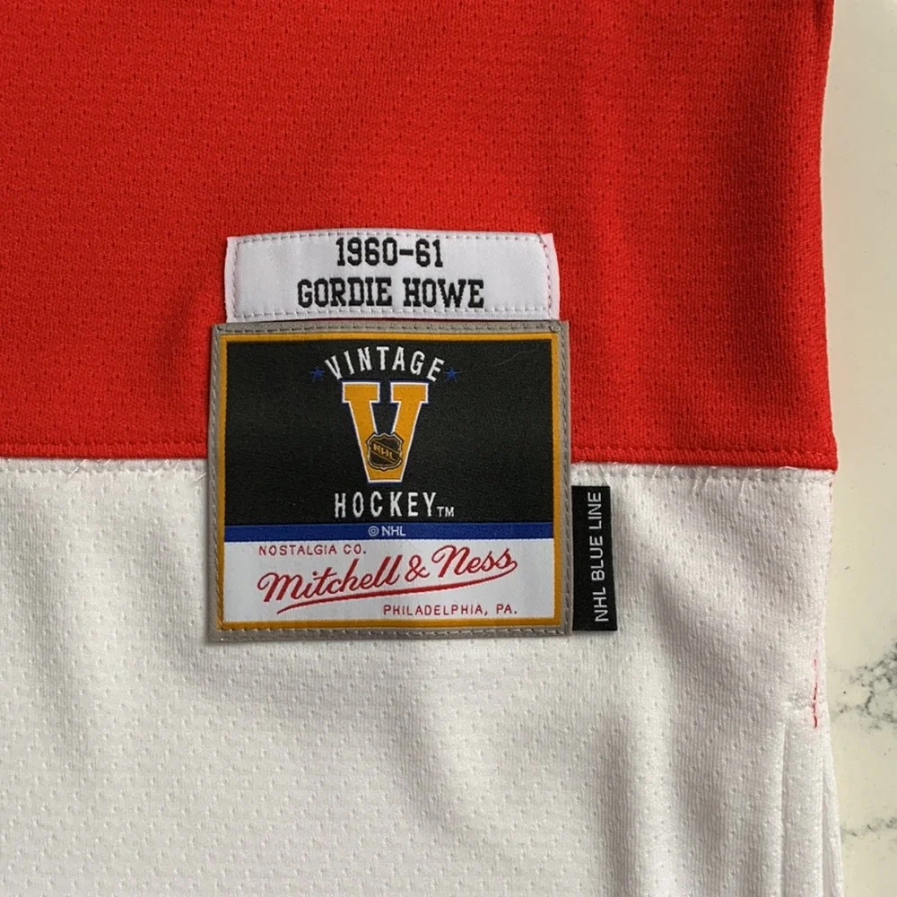 Gordie Howe Detroit Red Wings Mitchell & Ness 1960 Blue Line Authentic Jersey - Picture 8 of 11